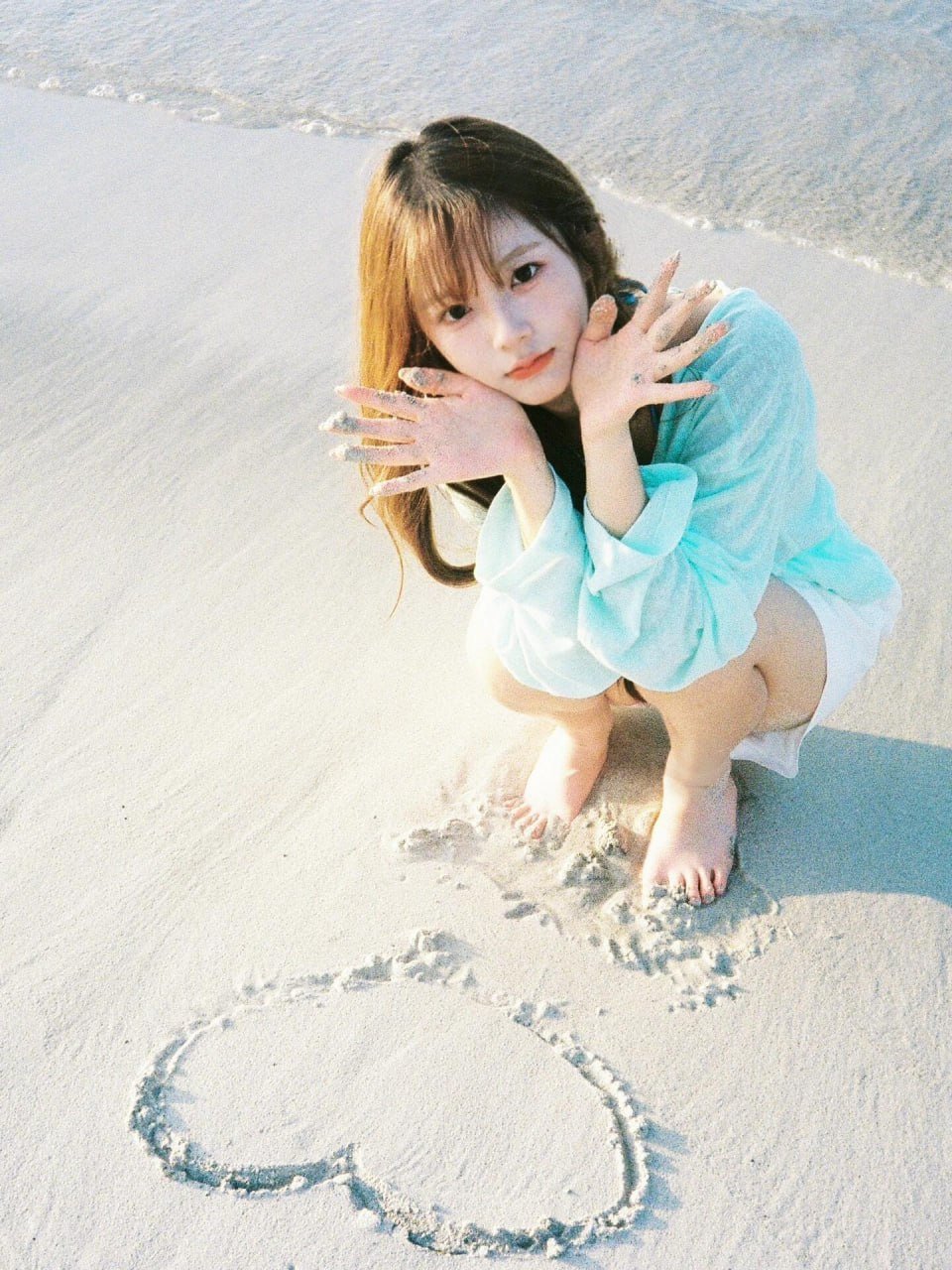 包养合同中的情感与现实