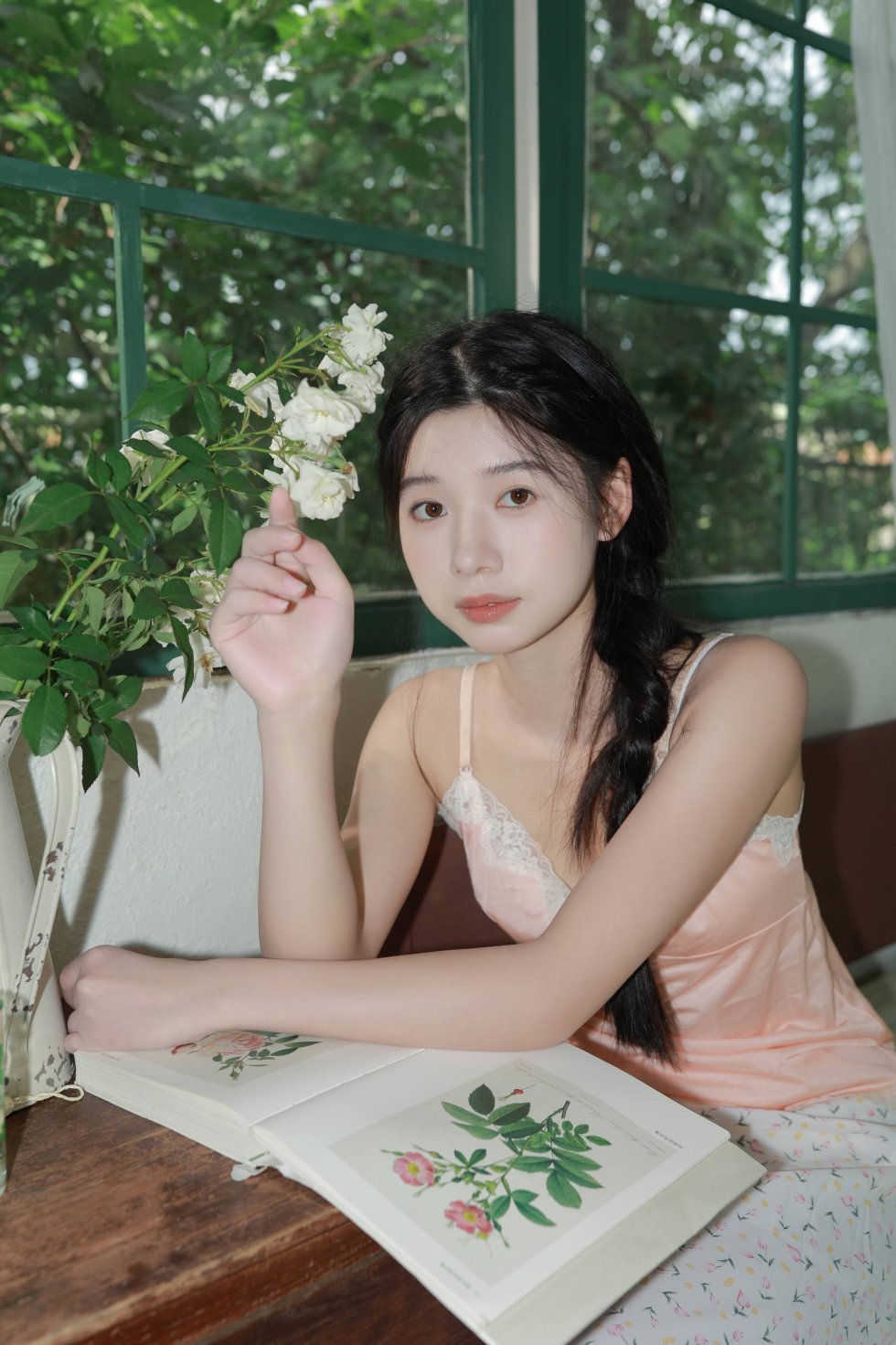 在桂林和防城港的包养经历：模特与教师的不同视角